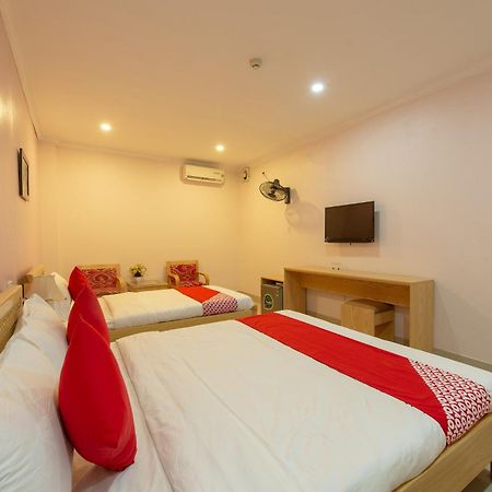 Capital O 417 Truong Son Hotel Hanoi Exteriör bild
