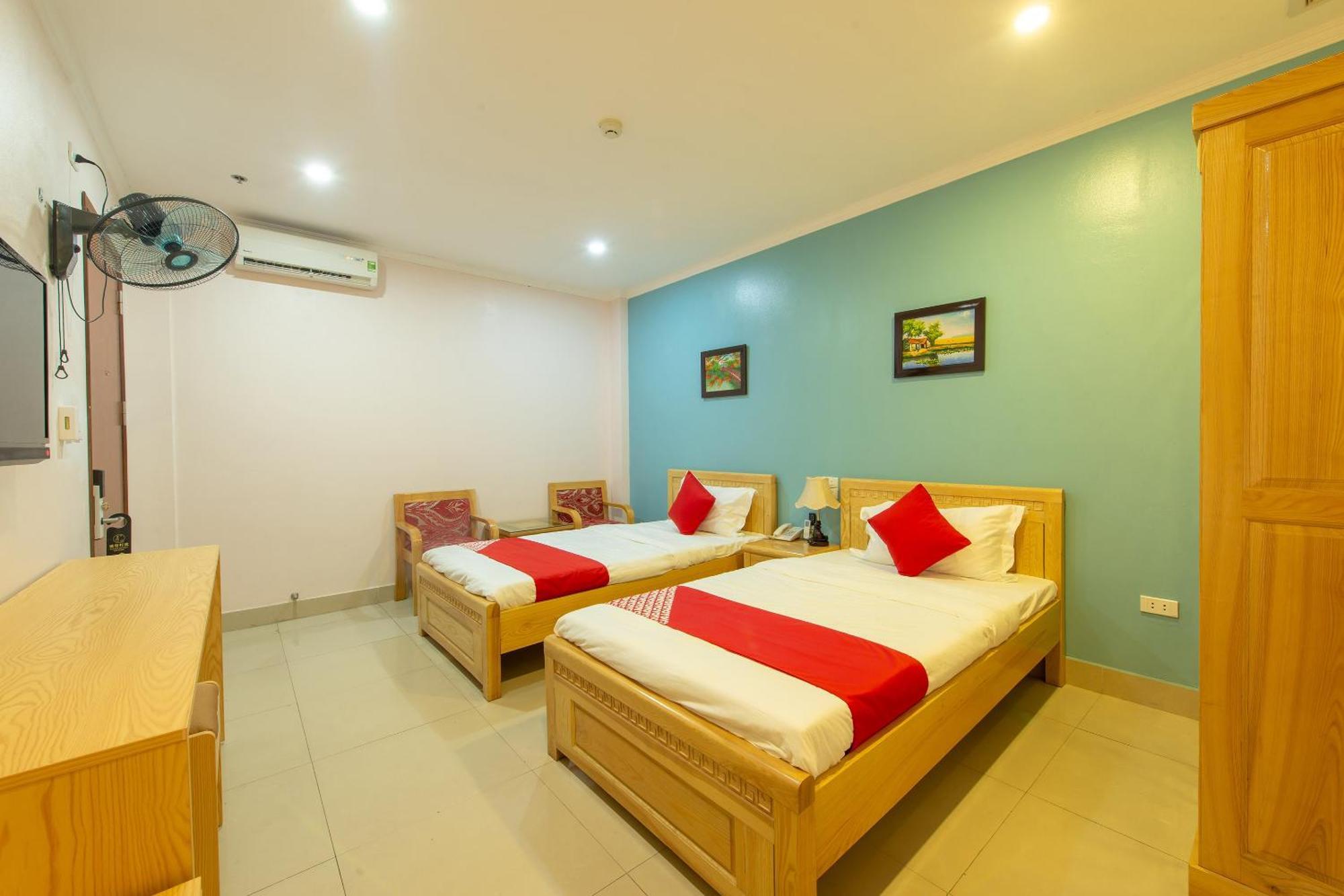 Capital O 417 Truong Son Hotel Hanoi Exteriör bild