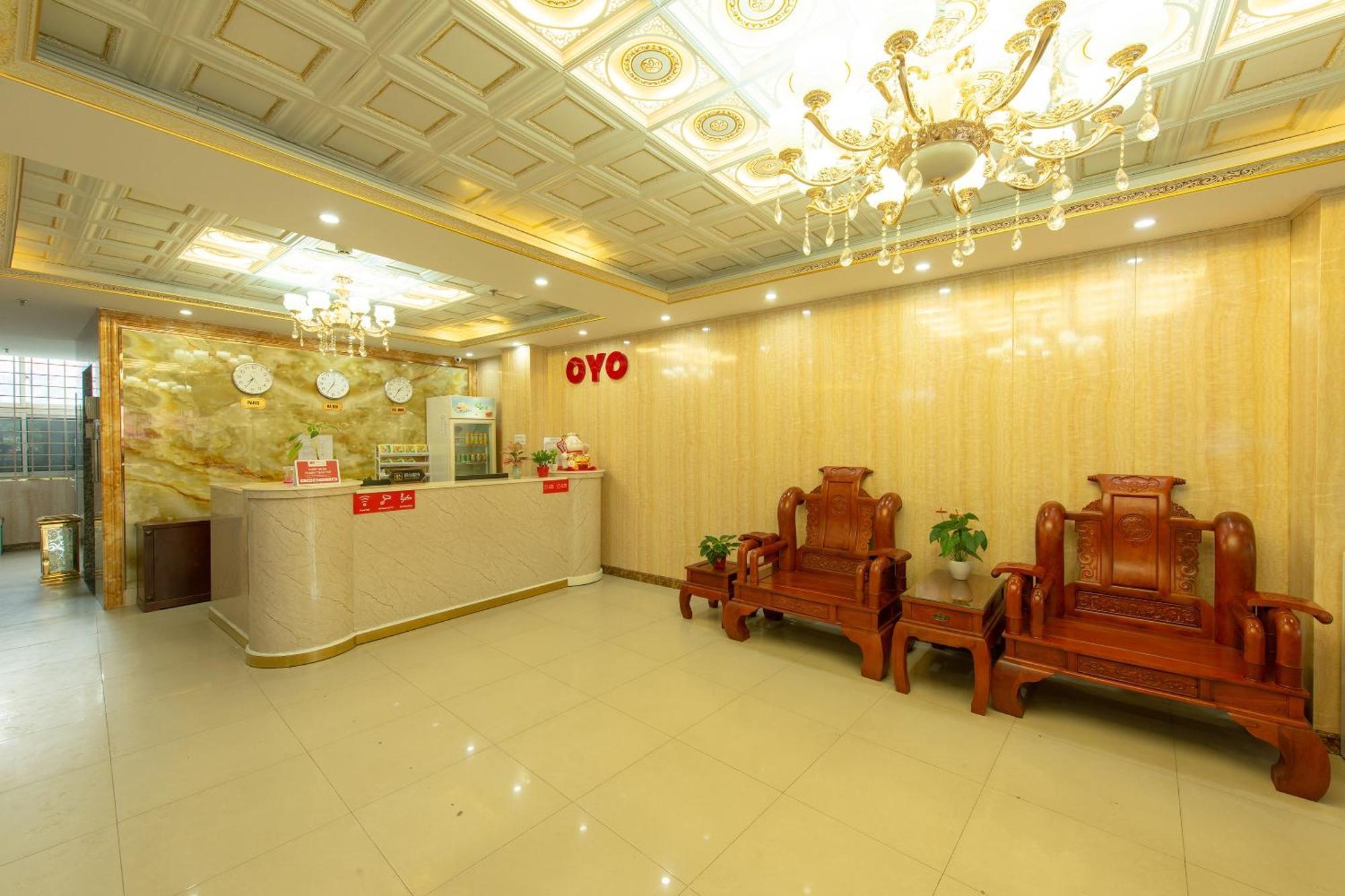 Capital O 417 Truong Son Hotel Hanoi Exteriör bild
