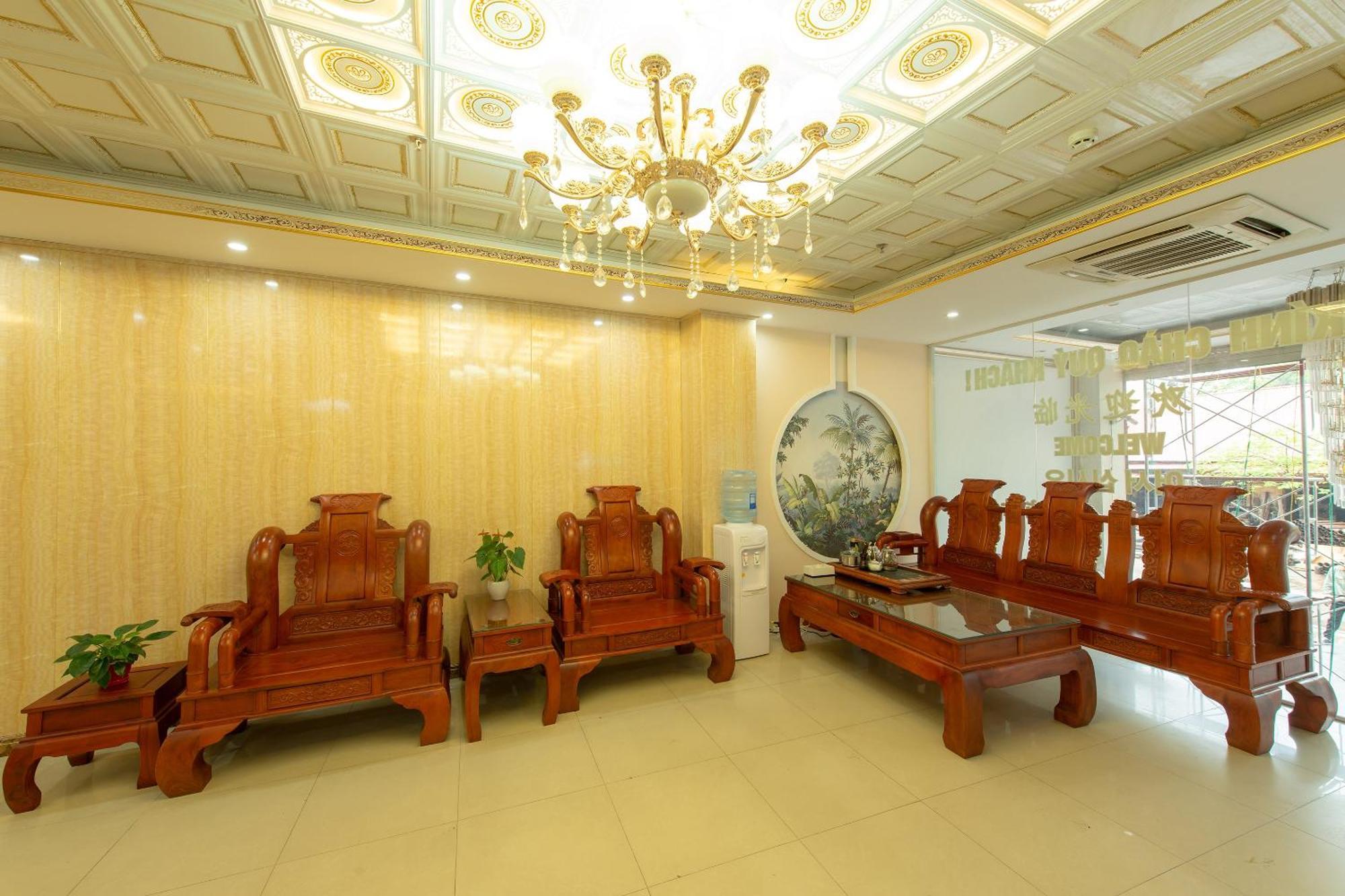 Capital O 417 Truong Son Hotel Hanoi Exteriör bild