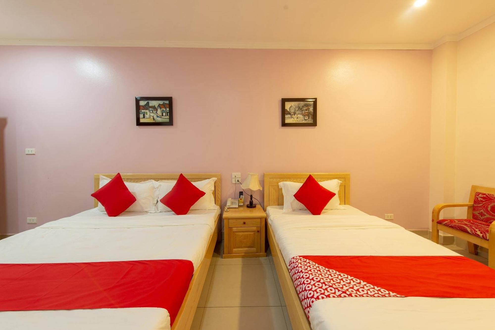 Capital O 417 Truong Son Hotel Hanoi Exteriör bild