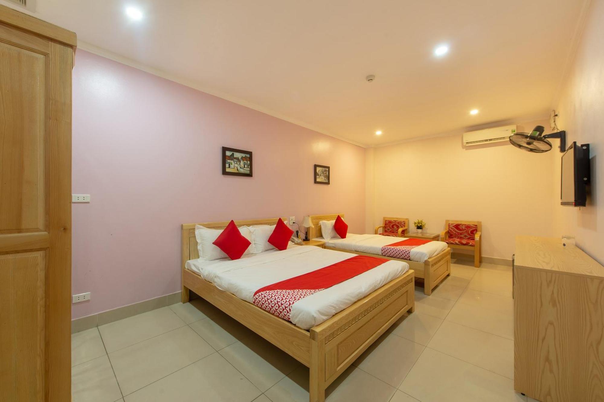 Capital O 417 Truong Son Hotel Hanoi Exteriör bild