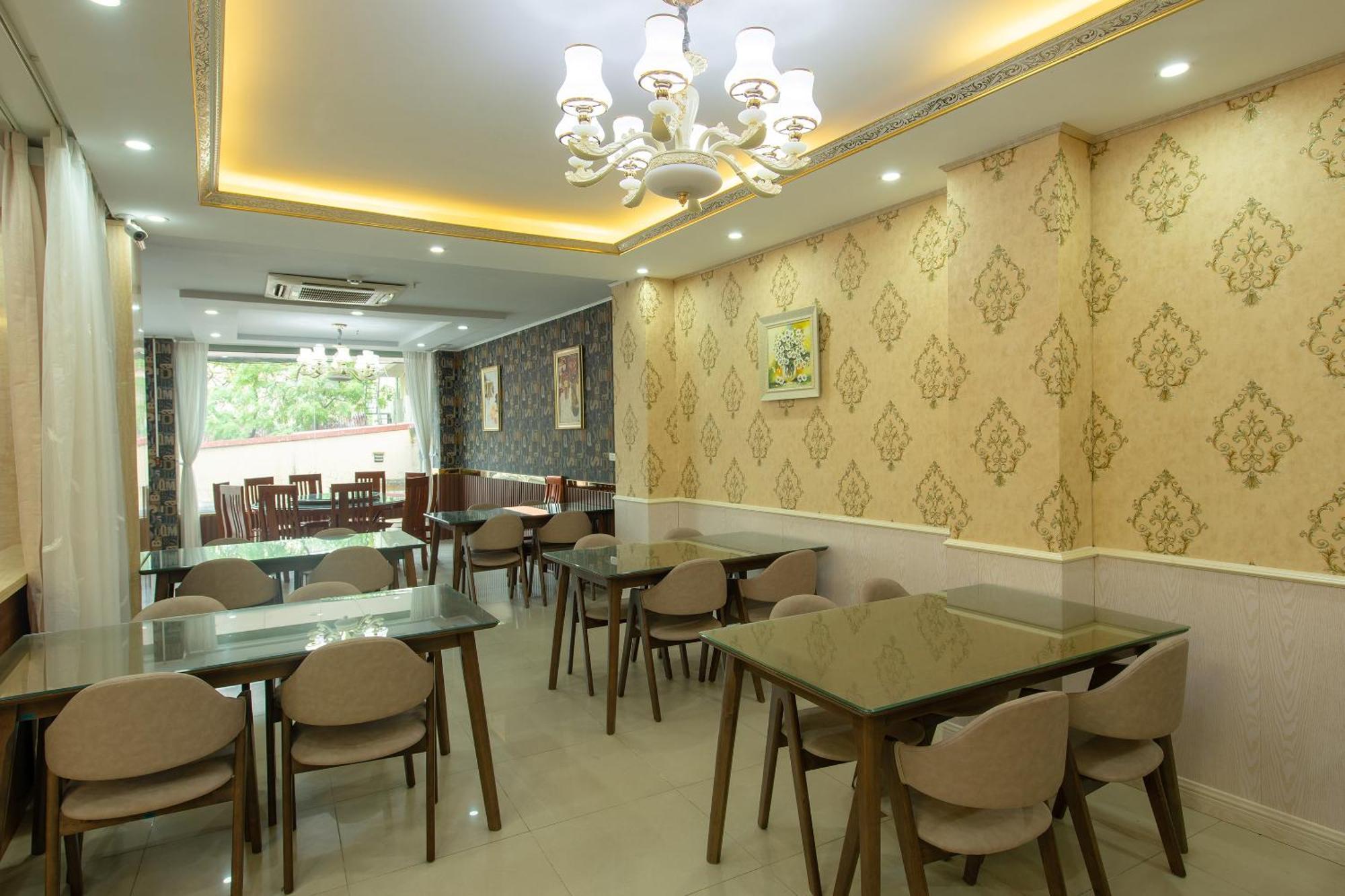 Capital O 417 Truong Son Hotel Hanoi Exteriör bild